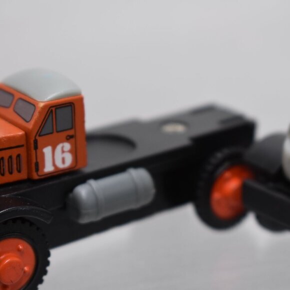 Max 15 and Monty 16 Truck Flatbed NO DUMP BIN Thomas & Friends Wooden Railway - Picture 6 of 11